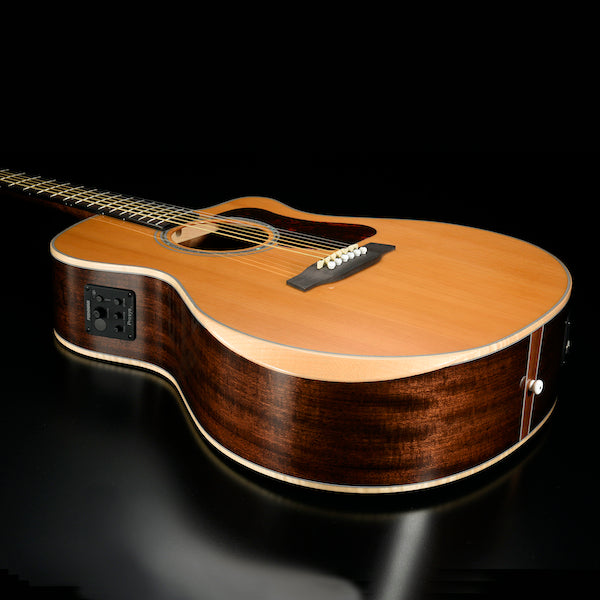 Walden Guitars G633RCE-G Natura Solid Cedar Top/Ovangkol Maple Armrest Grand Auditorium Acoustic Cutaway-Electric - Gloss Natural