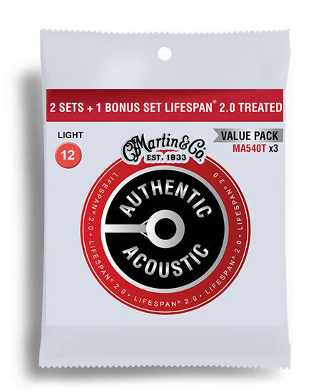 Martin Value Pack Authentic Acoustic Lifespan 2.0 Phosphor Bronze 92/8 Light Guitar String Set (12-54)